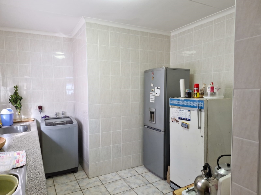 3 Bedroom Property for Sale in Fraaiuitsig Western Cape